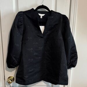 Crown and Ivy Puff Sleeve Top